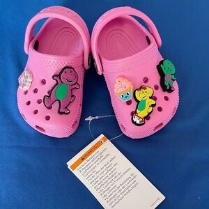CROCS: Toddlers Taffy/Pink With Barney, B-J, Babybop, Cupcake, Flower-Size C2-C3